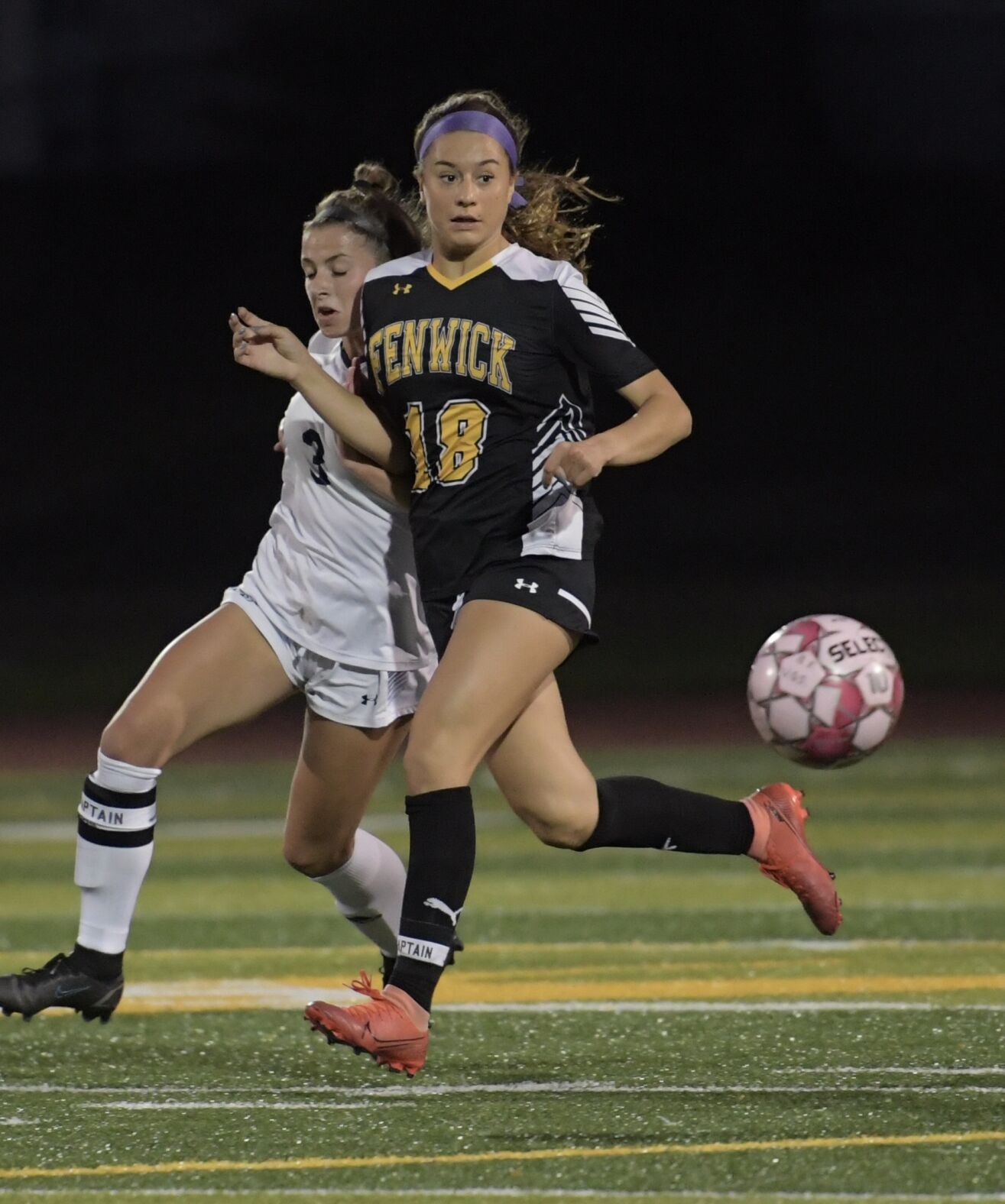 BF soccer Bella DelVecchio.jpg